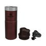 Stanley 0.47L Classic Trigger-Action Travel Mug - Wine Red için detaylar